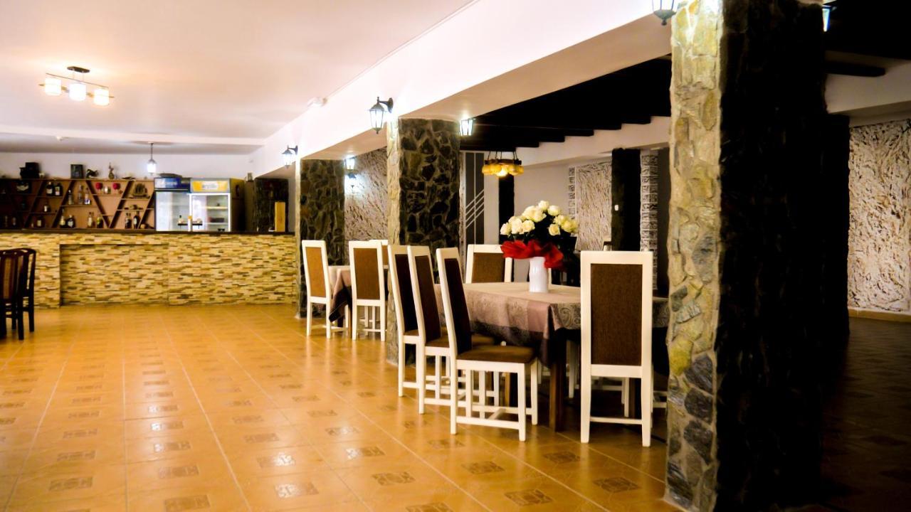 Pensiunea Danubio Moldova Noua Bagian luar foto